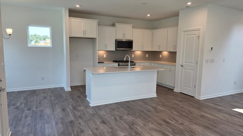 Building Photo - 15918 Parkside crossing Dr