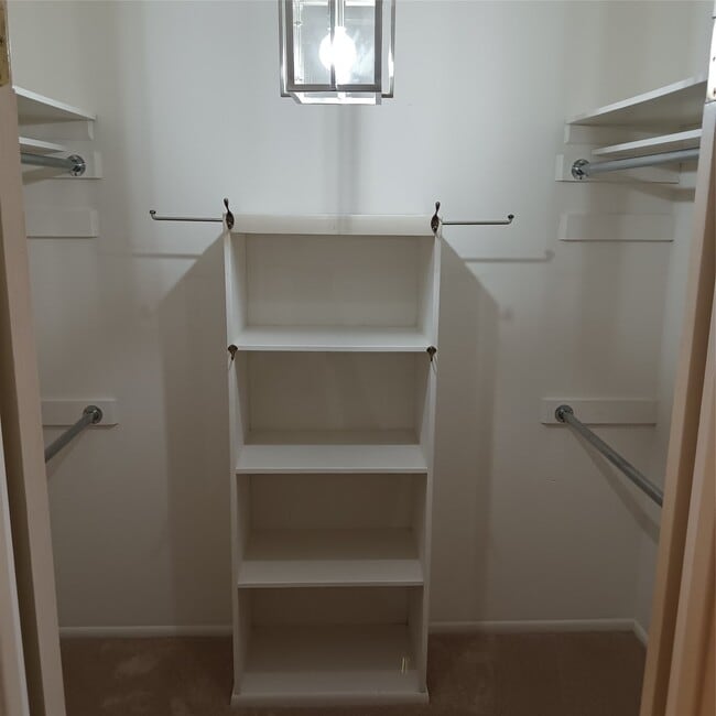 Building Photo - 5837 Northgap Dr