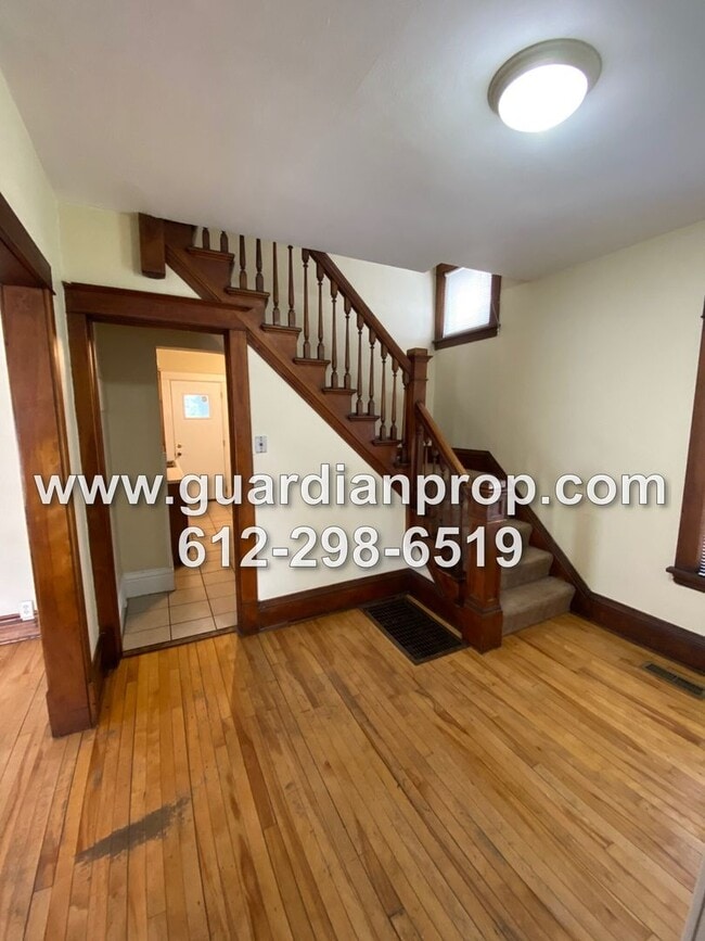 Primary Photo - House Close to U of M Available Now, Hardwood Floors, Remodeled Bathroom, 2 Car Garage