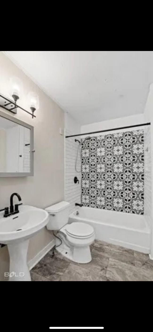 Building Photo - 6893 LA-3