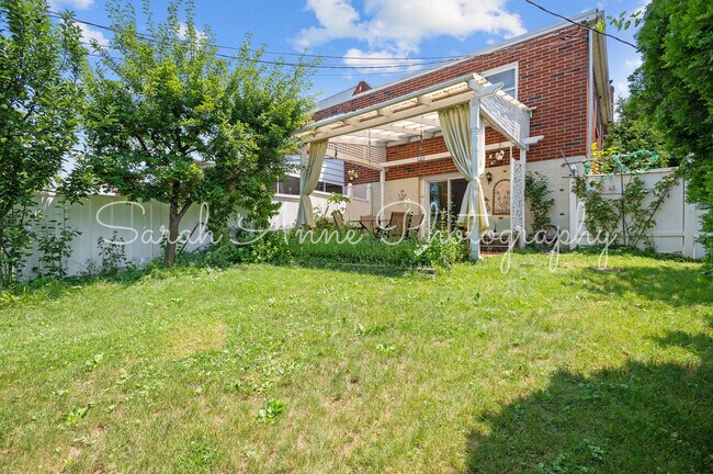 Building Photo - 426 Jefferson St