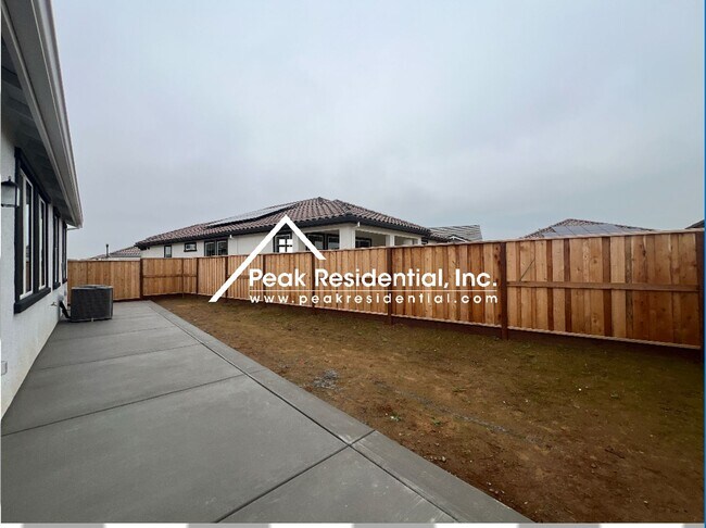 Building Photo - New Elk Grove 3bd/2ba Home near Big Horn & Poppyridge Rd