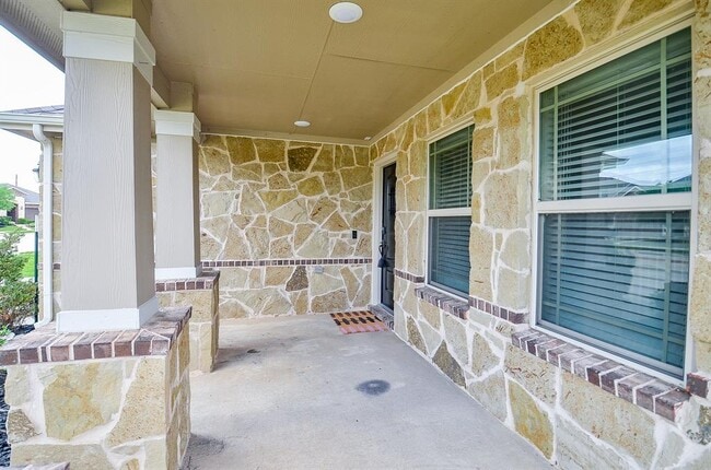 Building Photo - 23019 Tindarey Falls Ln