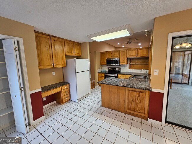 Building Photo - 108 Glendale Dr