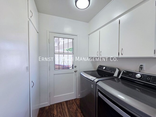 Building Photo - 6328 Bigelow St