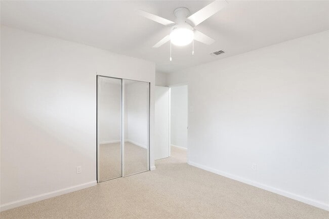 Building Photo - 4930 Windward Passage