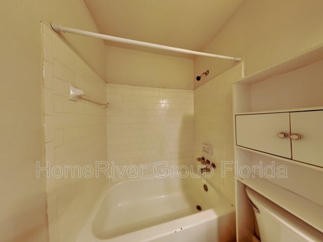 Building Photo - 3399 Green Briar Cir