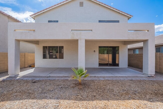 Building Photo - Stunning Two Story in Laveen!