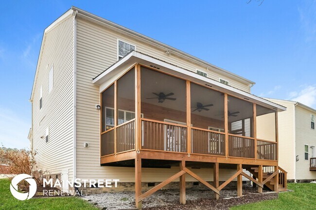 Building Photo - 5979 Coopers Hawk Trail