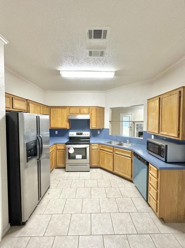 Building Photo - AVAILABLE MID MAY; APPLY TODAY AT OUR WEBSITE!!