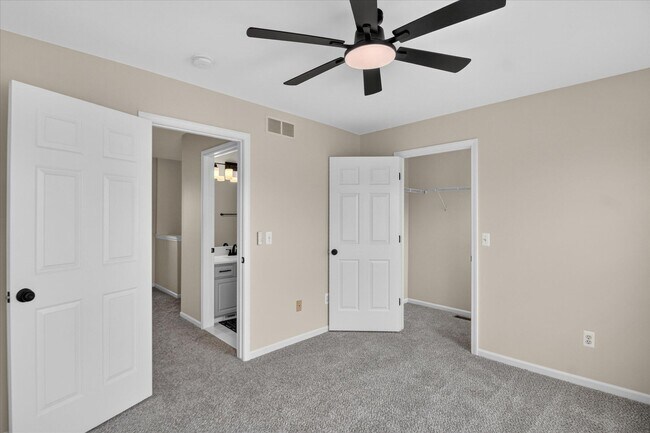 Building Photo - 379 Cherry Orchard Rd