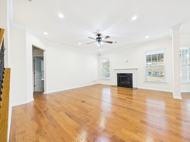 Building Photo - 1249 Reflection Ave NW