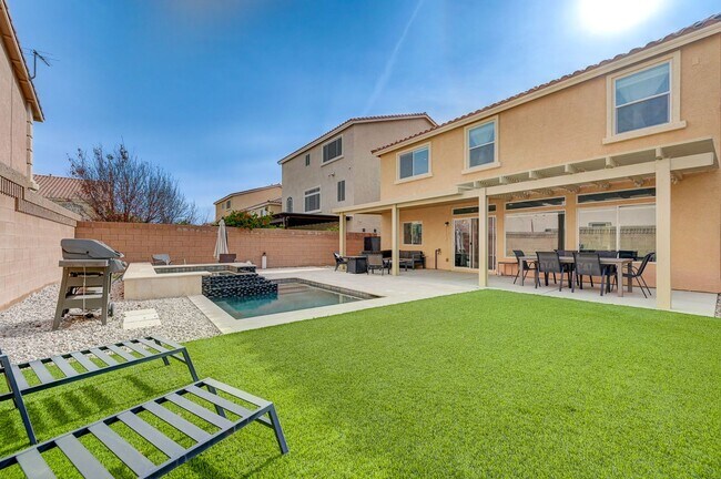 Building Photo - FANTASTIC FULLY UPGRADED FURNISHED RENTAL LOCATED IN THE SOUTHWEST!!!