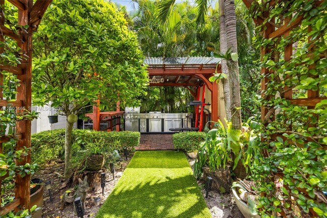 Building Photo - 2121 Red Rd