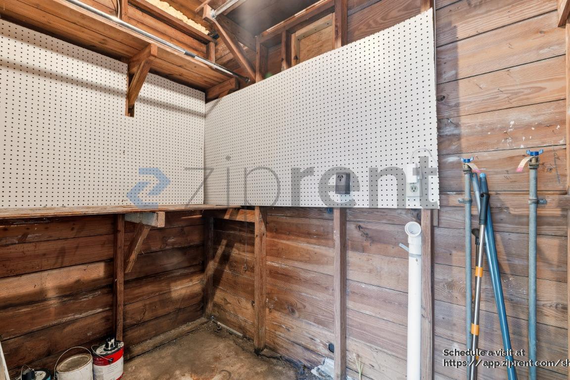 Building Photo - 1612 E Sitka St