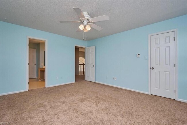 Building Photo - 3305 Fayette Dr