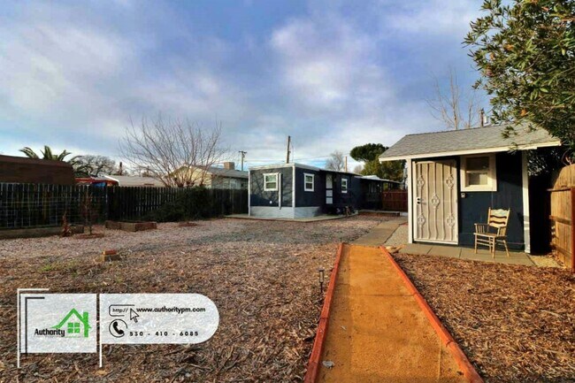 Building Photo - 4083 Notre Dame Ave