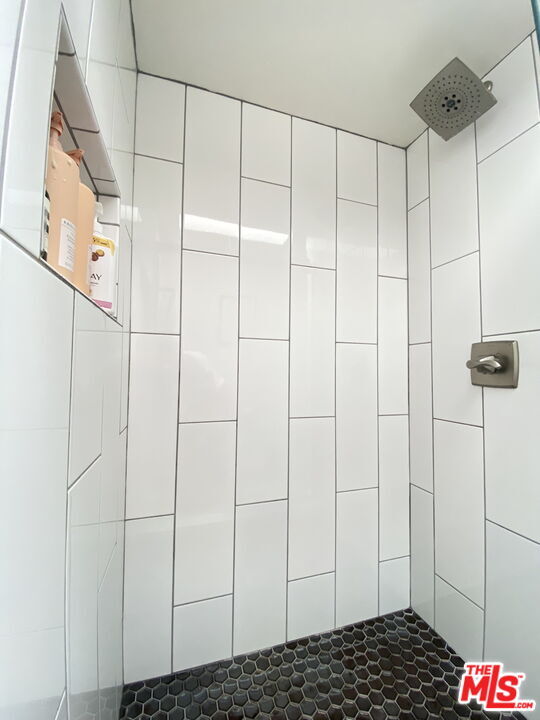 Building Photo - 4760 La Villa Marina