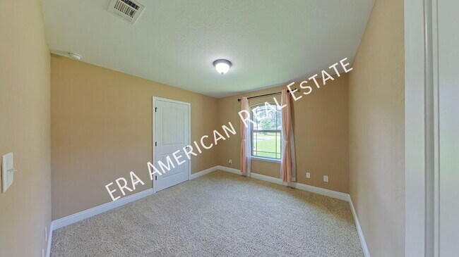Building Photo - 8756 El Paseo St
