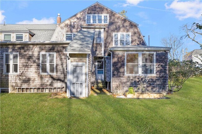 Building Photo - 31 Cranston Ave