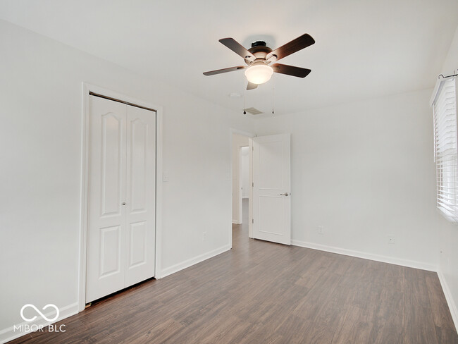 Building Photo - 1035 Helen Dr