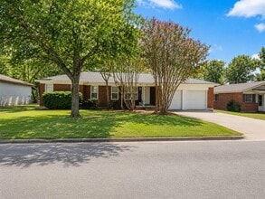 Building Photo - 5016 Sabelle Ln