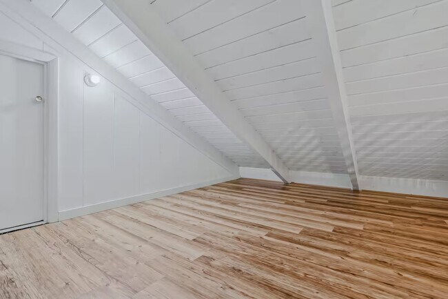 Building Photo - 2364 Willard Rd