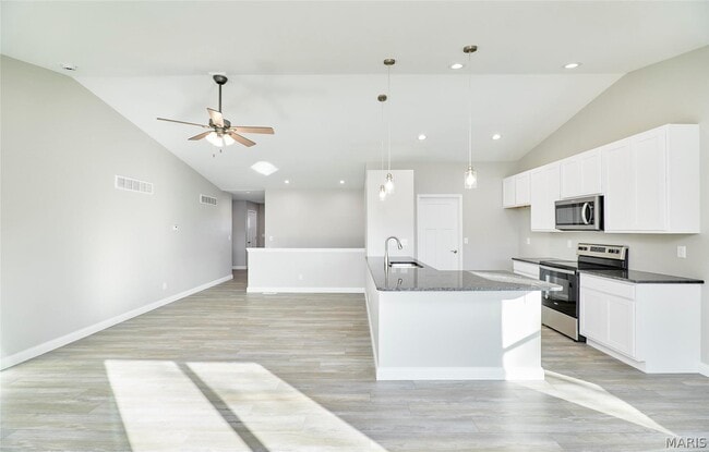 Building Photo - 5542 Autumn Trace Pkwy