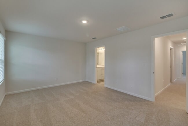 Building Photo - 133 Congo Ct