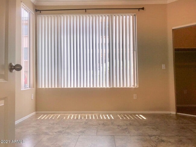 Building Photo - 1701 E Colter St