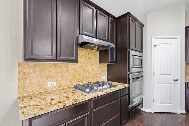Building Photo - 2923 Bluffstone Dr