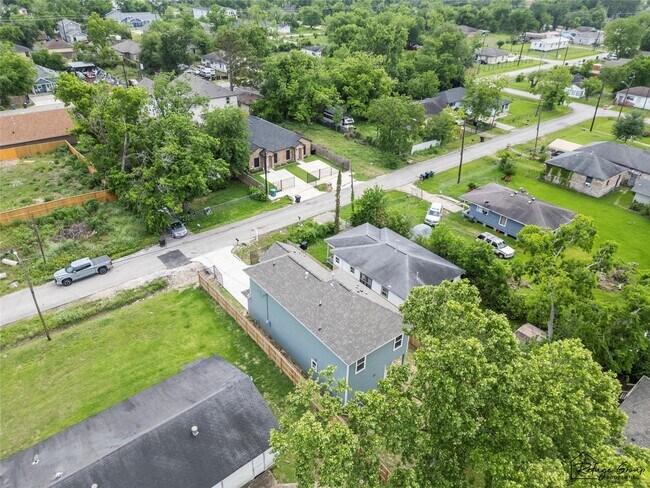 Building Photo - 7983 Ethel St
