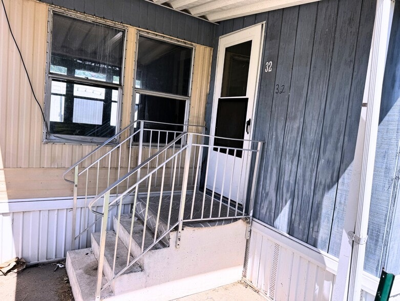 Building Photo - 661 N 19th St