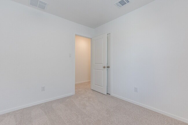 Building Photo - 6749 Marble Rdg