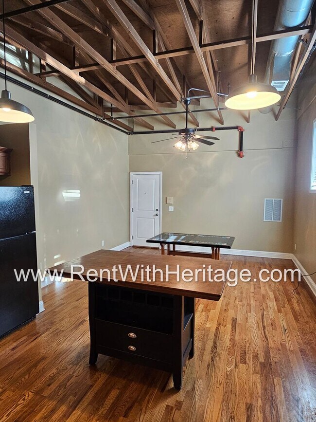 Building Photo - WOW!!.....GORGEOUS LOFT APARTMENT!!!!....DOWNTOWN VILLA RICA