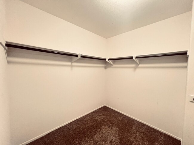 Building Photo - 2 Bedroom 2 Bathroom Condo in Carmel Mountain!