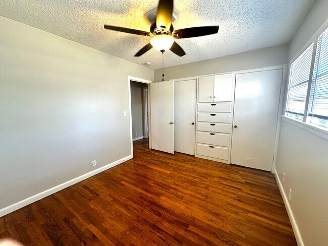 Building Photo - WELL MAINTAINED