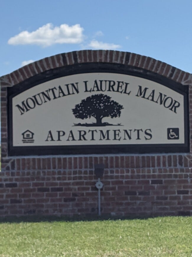 Mountain Laurel I & II 85 Bobbys Way Staunton VA 24401 Apartment Finder