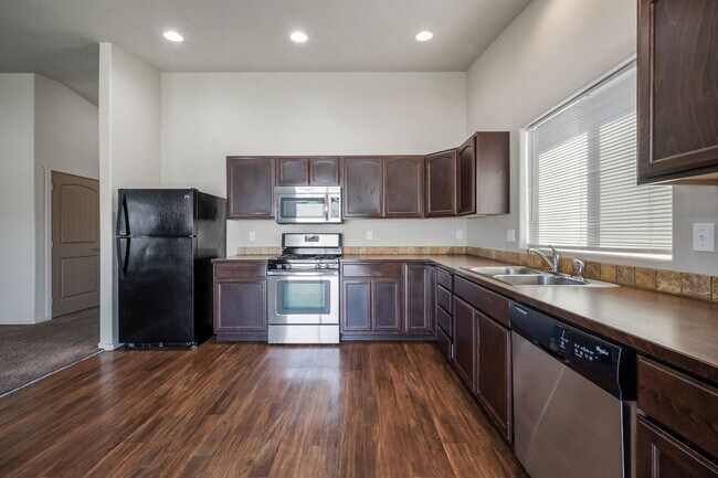 Building Photo - 3 bed 2 bath Rancher, Landings Community, CDA