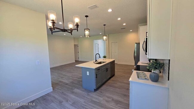 Building Photo - 2862 Pomello Ave SW