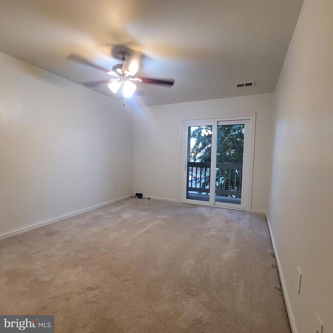 Building Photo - 6903 Sandra Marie Cir