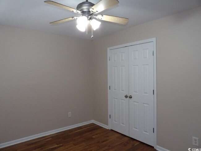 Building Photo - 188 Devonbrook Pl