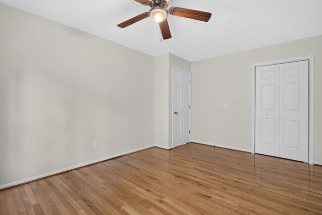 Building Photo - Beautiful home in Spring Valley