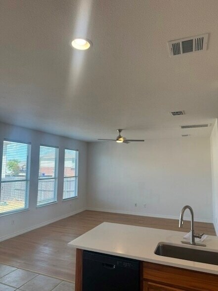 Building Photo - 2021 Brook Meadow Dr