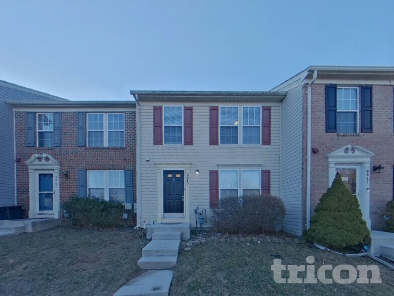 Building Photo - 9845 Bayline Cir