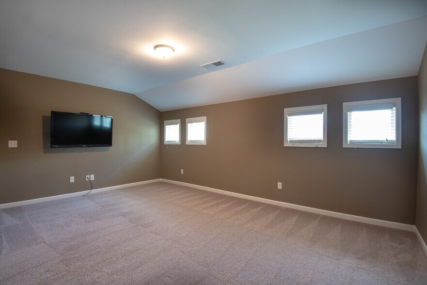 Building Photo - West Richland Single Family Home - SHORTER...