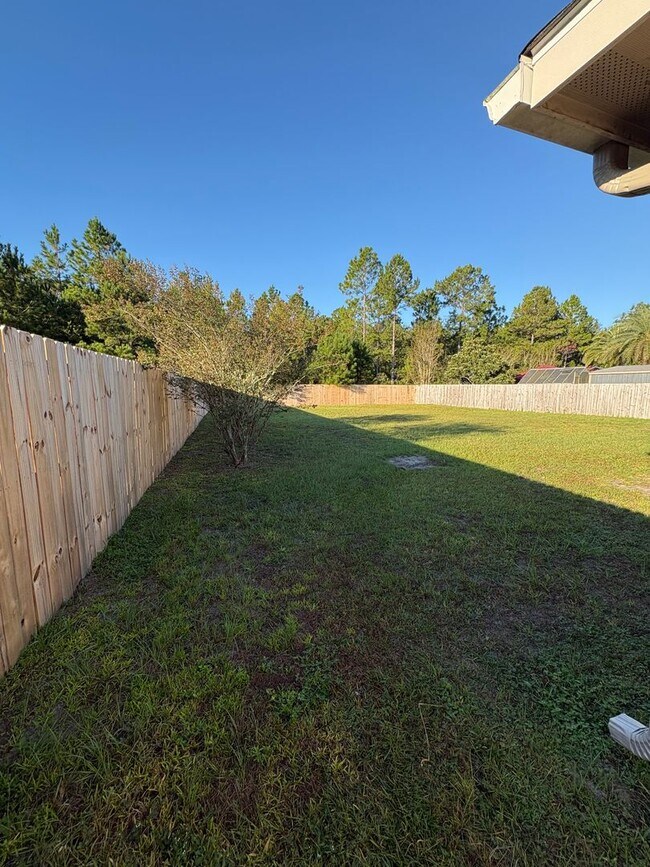 Building Photo - 4 Bed 2 Bath New Fenced in Yard In Kingsla...