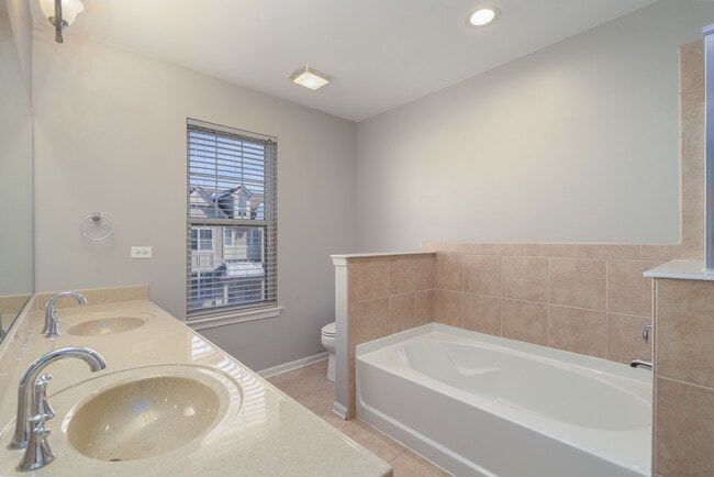 Building Photo - 3460 Bradbury Cir