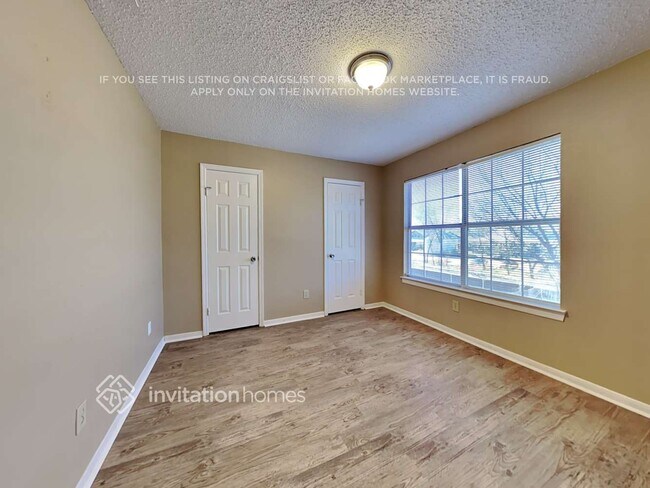 Building Photo - 3409 Windchase Dr