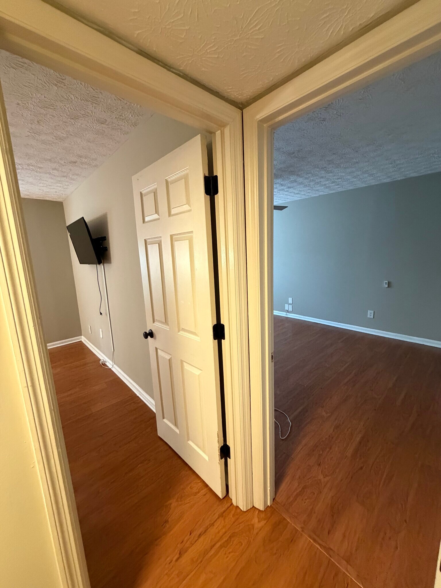 Building Photo - 1394 N Crossing Dr NE